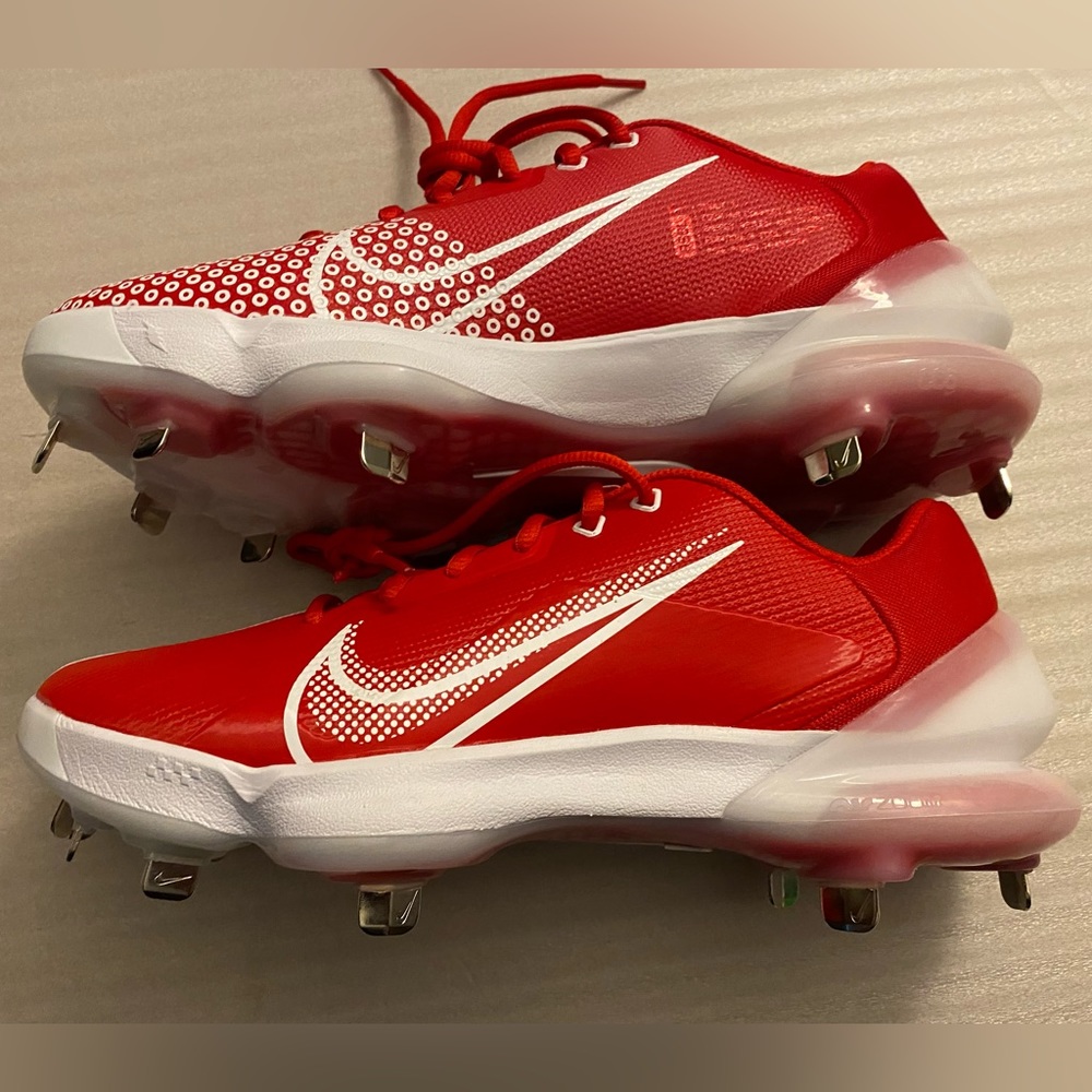 Nike Trout 7 Air Zoom Men’s Metal Baseball Cleats (8.5 & 10) Retails for $145